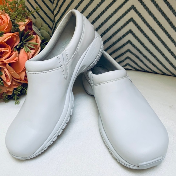 Merrell Select Fresh White Leather Slip On Shoe - Picture 7 of 14